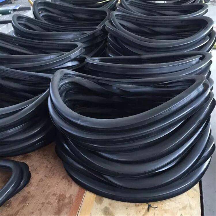 伸縮橡膠套與耐油橡膠復(fù)合彈簧 衡水安益橡塑制品的專業(yè)制造